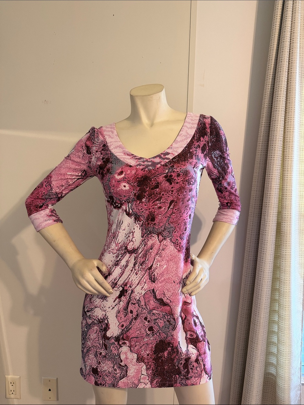 Vertigo Paris Pink Marble-Print Scoop Neck Mini Dress